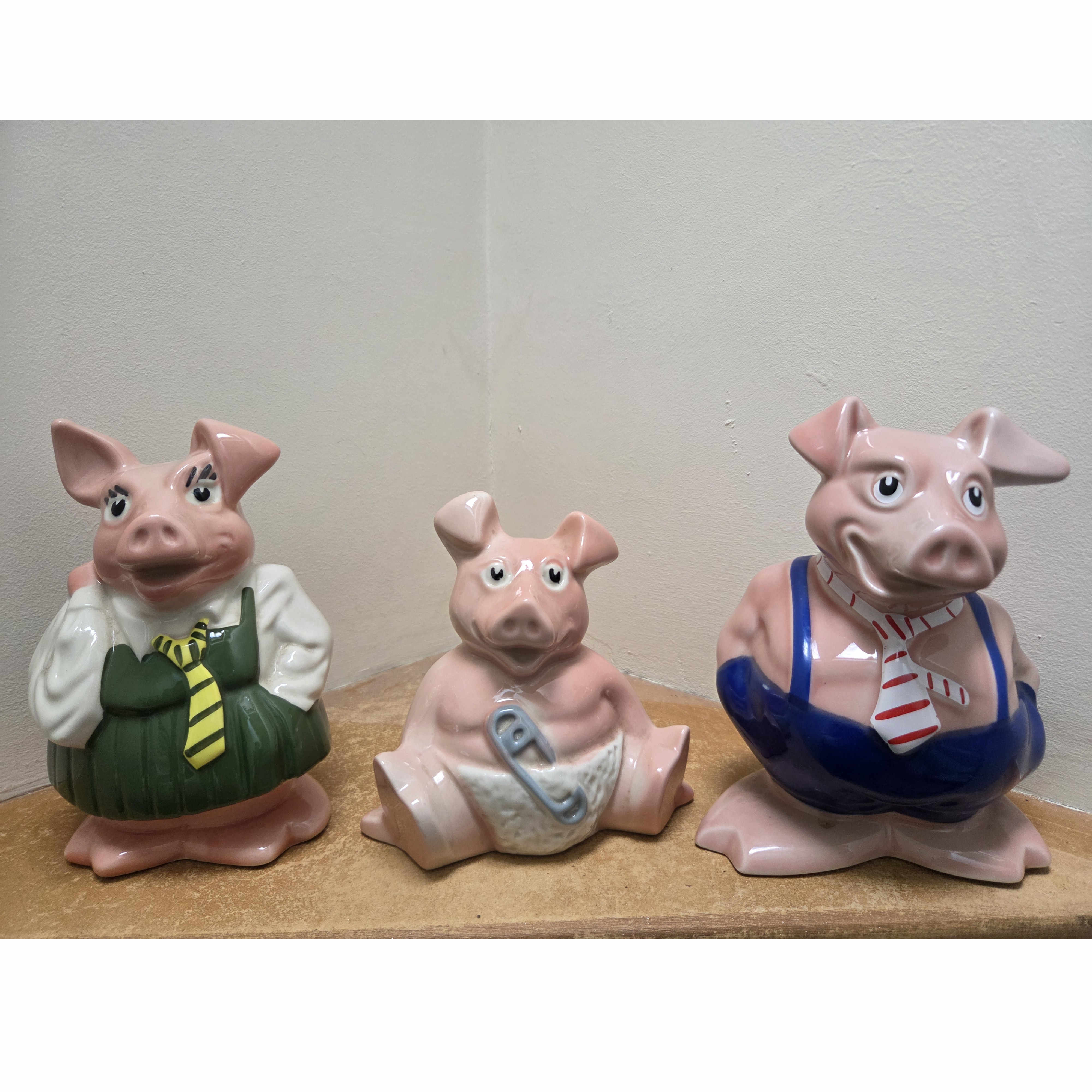 Natwest Pigs Woody, Annabel & Maxwell (Wade) photo 1